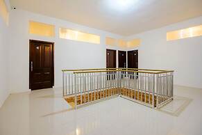 OYO 2311 C9 Exclusive