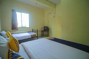 SPOT ON 2305 Andys Nur Penginapan