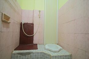 SPOT ON 2305 Andys Nur Penginapan