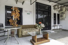 OYO Life 2391 Baladewa Residence Syariah