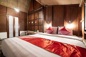 OYO 2393 Putroyono Homestay