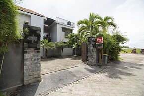 Super OYO 2417 Panen House