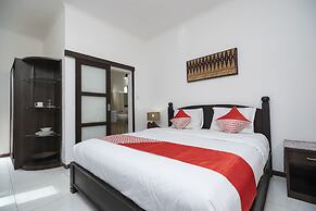 Super OYO 2417 Panen House