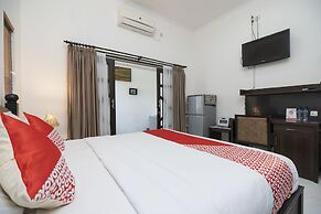 Super OYO 2417 Panen House