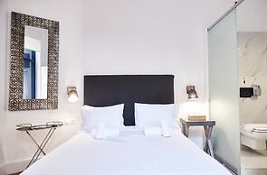 Art Pantheon - Suites & Apartments