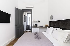 Art Pantheon - Suites & Apartments