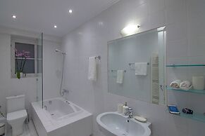 Art Pantheon - Suites & Apartments