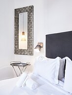 Art Pantheon - Suites & Apartments