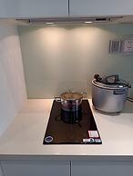 Luxury Scenia Bay Apartment with Seaview