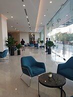 Luxury Scenia Bay Apartment with Seaview