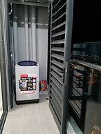 Luxury Scenia Bay Apartment with Seaview