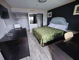 OYO Hotel Edgebrook Chicago North Shore