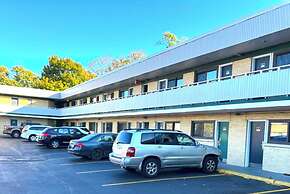 Motel Edgebrook Chicago North Shore by OYO