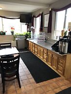 Latham Inn