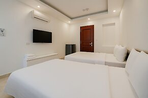 Lakeside House - Hanoi