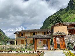 Meo Vac Valley Hotel - Hostel