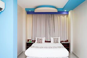 Palette Muscat Al Bayrahaa