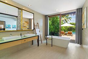 Radisson Blu Resort Maldives with 50 % off on Sea Plane round trip 03 