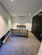 New luxury 3bedroom townhouse cityview