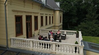 Főnix Wellness Resort