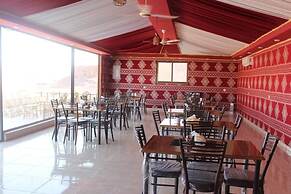 Wadi Rum castle camp
