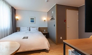 YAJA Hotel Tongyeong Ferry Terminal Branch