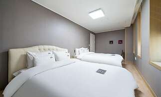 YAJA Hotel Tongyeong Ferry Terminal Branch