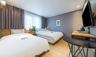 YAJA Hotel Tongyeong Ferry Terminal Branch