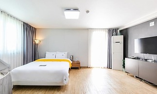 YAJA Hotel Tongyeong Ferry Terminal Branch