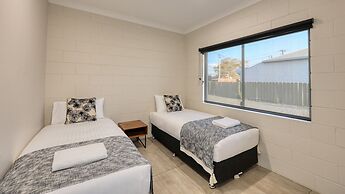 Castlereagh Lodge Motel
