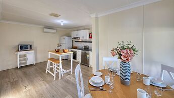 Castlereagh Lodge Motel