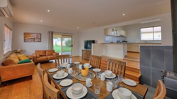 Castlereagh Lodge Motel