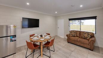 Castlereagh Lodge Motel