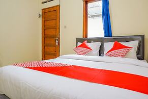 OYO 2401 Ardini Residence