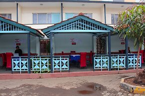 Parklands Villa Hotel