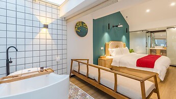 Floral Hotel Yi Shu Yu She Zhouzhuang