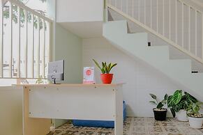 OYO 2376 Tiara Residence Syariah