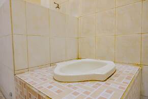 SPOT ON 2387 Bukit Cemara Tidar Family