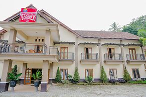 SPOT ON 2448 Hotel Tlogorejo 2