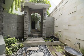 OYO 2438 D' Tamblingan Guesthouse