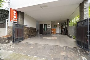 OYO 2438 D' Tamblingan Guesthouse