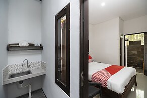 OYO 2438 D' Tamblingan Guesthouse