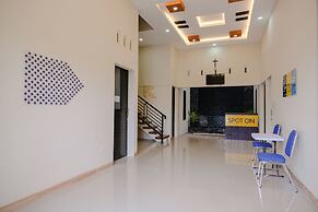 SPOT ON 2431 Tf Homestay