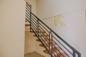 SPOT ON 2431 Tf Homestay