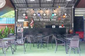 The Money inn