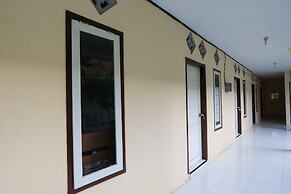 OYO 2371 Islami Family Residence