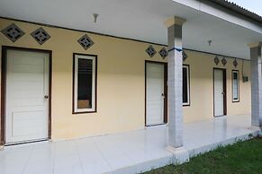 OYO 2371 Islami Family Residence