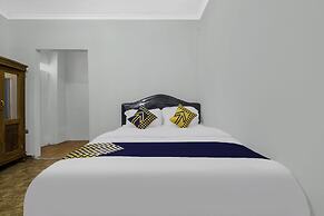 OYO Life 2412 Mandala Residence