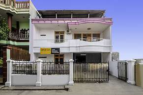 OYO Life 2412 Mandala Residence