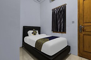 OYO Life 2412 Mandala Residence